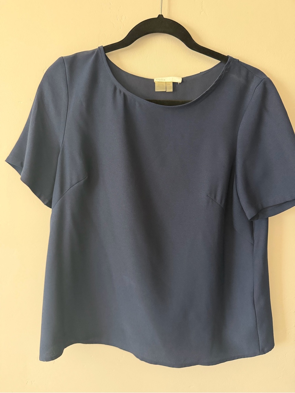 Dalia Navy Short-Sleeve Round-Neck Blouse